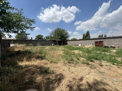 Tolabi oq tom sotiladi 3.5 yer