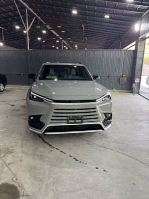 Lexus TX 500 F Sport 3