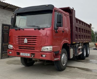 Самосвал HOWO sinotruk сотилади