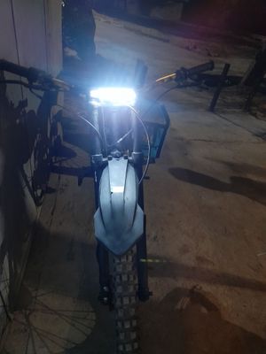 Motatsikl Enduro cezet kross YAXSHILAB ÕQIB KEYIN TEL QLIYLA