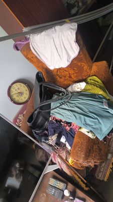 Продаётся диван с креслом и шкаф с антресолям*