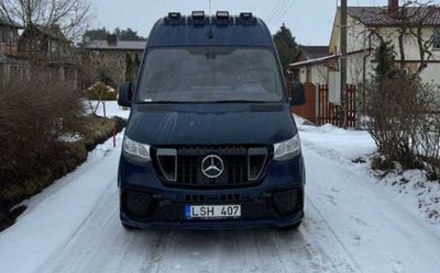 Решетка радиатора Mercedes Sprinter W907