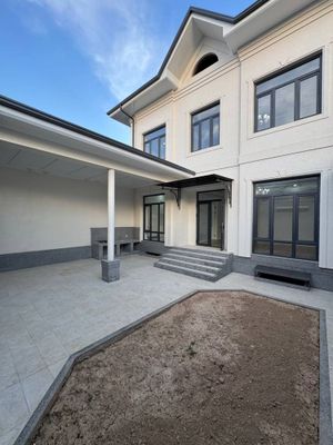 Юнусабад (Гвардейский Гаи)2Соток 6комнат+ Хол 360м2 Срочна прадаю