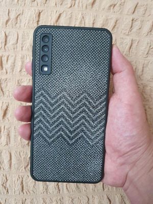 Srochna Sotiladi Samsung Galaxy A7 2018 4/64Gb Original Xolati yaxshi