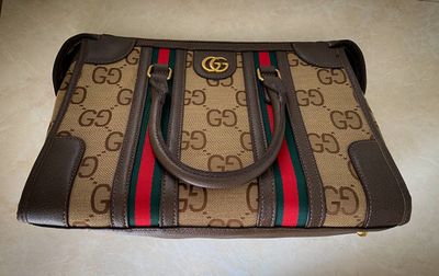 Gucci 30-smli sumka sotiladi