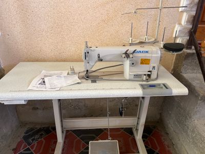 Ikki shoflik mashinka , 1 oy ishlatilgan yangi