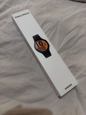 Galaxy Watch 4 44mm Новые запечатанные
