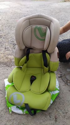 Продается детское автокресло Lorelli