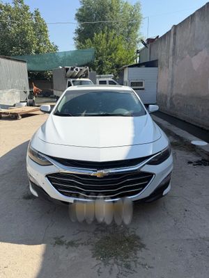 Продаётся своя Malibu 2. 1,5 turbo