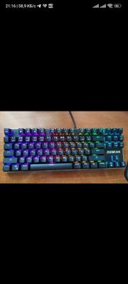 Механическая rgb игровая клавиатура синие свечи