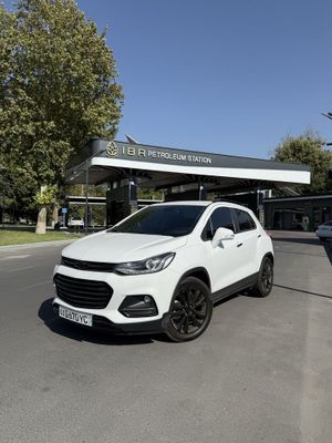 Tracker sotiladi