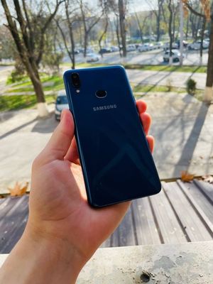 Samsung Gallaxy A10s sotiladi ideyal