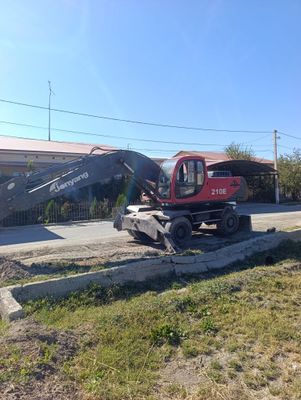 Jongyang 210 Ekskavator Sotiladi