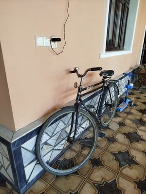 Velosiped sotiladi holati yaxwhi holatda ishi yo'q