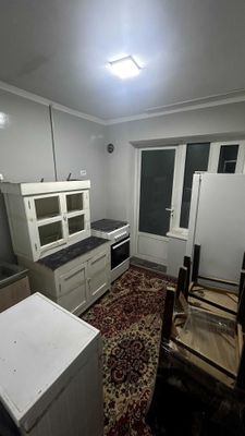 Арендага 2-хонали уй берилади коракамиш 1/2 факат оилага