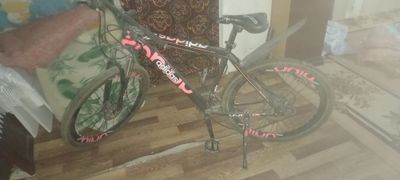 Velosiped sotiladi holati yaxshi yurishlari zo‘r narxi 950kami bor