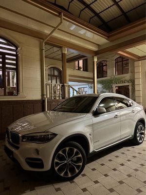 BMW X6 50i Xdrive