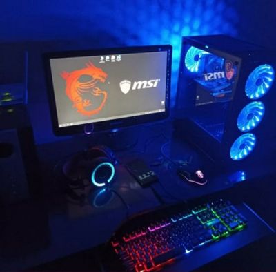 gaming va dasturlash uchun kompyuter monitor+aksessuarlar ichida