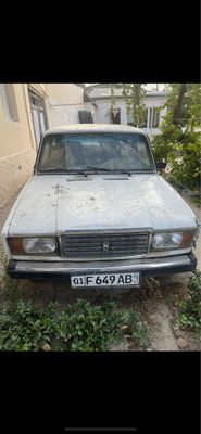 Vaz 2107 sotiladi