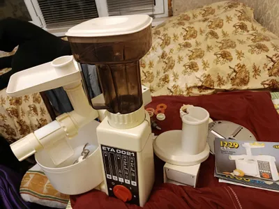 Универсальная кухонная машина