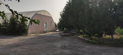Intinsiv baliq yetishtirish va boqish kompleksi.