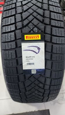 Pirelli ice Zero winter 265/40r22