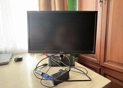 Монитор LG 20 дюймов Flatron