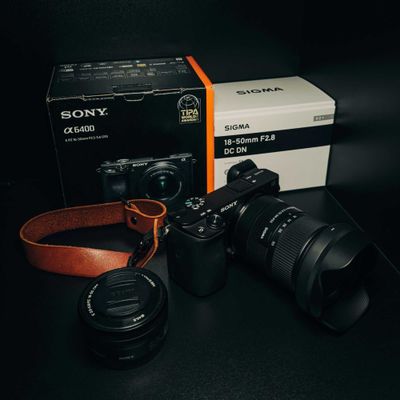 Продам Sony a6400 + Sigma 18-50 f/2.8