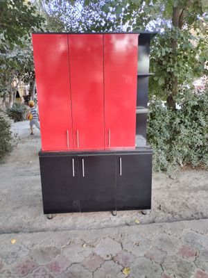 Yangi shkaf oshxon uchun