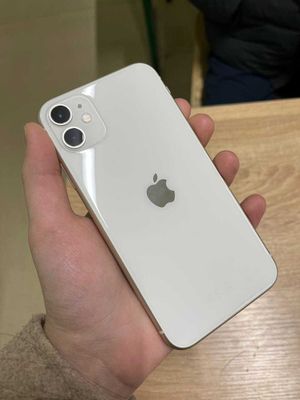 Iphone 11 почти новый