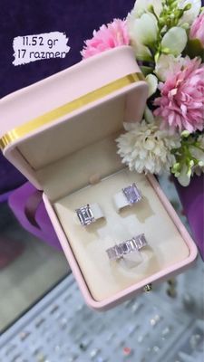 Продам серебрянный коплект Италия