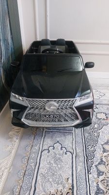 LX570 detskiy mashina
