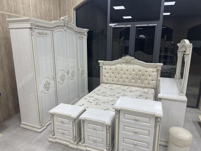 Spalniy ganitur kamplekt