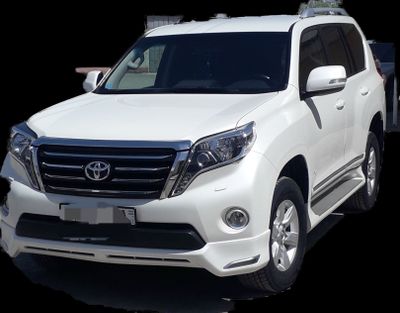 Toyota prado sotiladi