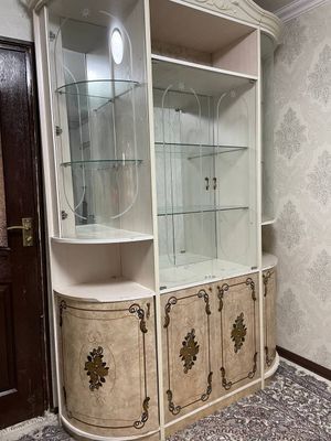 Elegant mebel devor sotiladi!