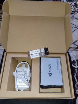 продается медиаконвертер SNR-CTV-1000SFP-V2