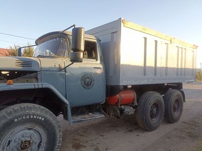 Zil 131 sotiladi