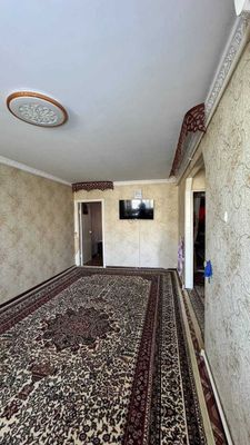 Ватний Ватний бозорча 4 қаватда 3 хонали квартира сотилади. ID: 1409