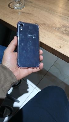 Iphone Xr sotiladi