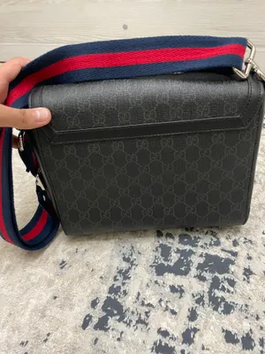 Guchi sumka sotiladi holati yengi