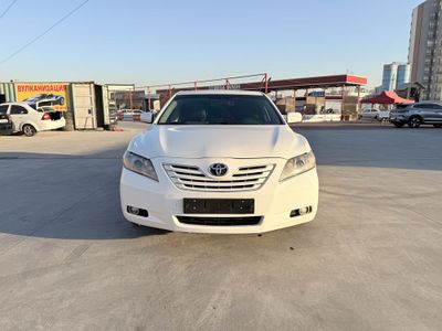 Toyota Camry 2.4 Lyukli Xolati zor Bez rasxod Benzinda yurgan