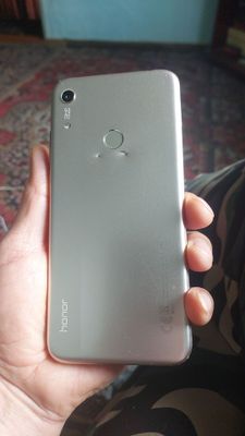 Меняю Honor 8A на Redmi 4X