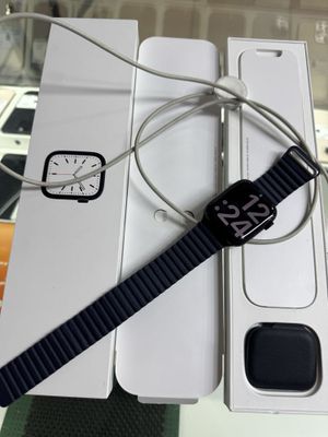 Apple Watch 7/45 83%