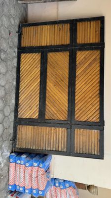 Darvoza taxta temir