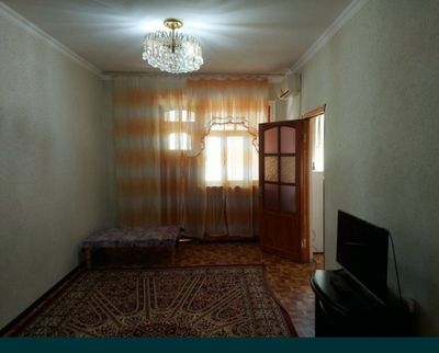 Chilonzor 8 kvartelda 2 xonali uy arendaga beriladi.