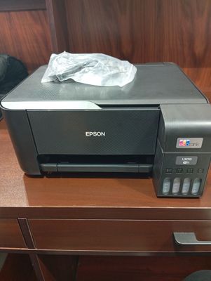 Принтер 3*1 EPSON L 3250 продам почти новой