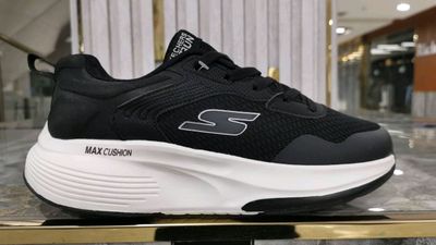 Skechers