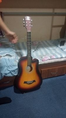 Gitara yangi yaqinda olganman