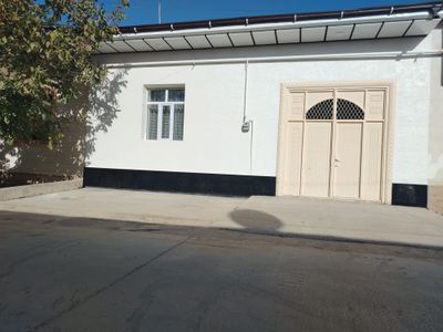 Ховли сотилади Околтинда Муканна кучаси