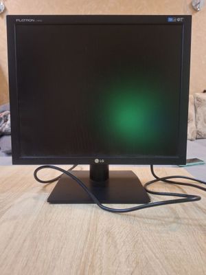 Продаю монитор LG